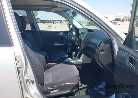 2010 Subaru Forester 2.5X Premium из США, поврежденный, VIN JF2SH6CC7AH706851